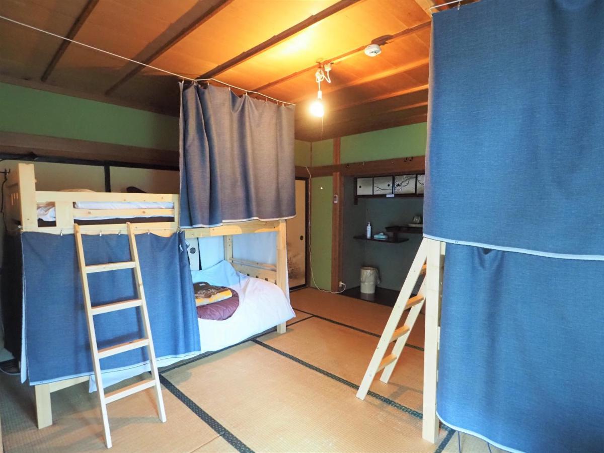 四国旅行のhub拠点 古民家ゲストハウス Heso Camp Miyoshi  Zewnętrze zdjęcie