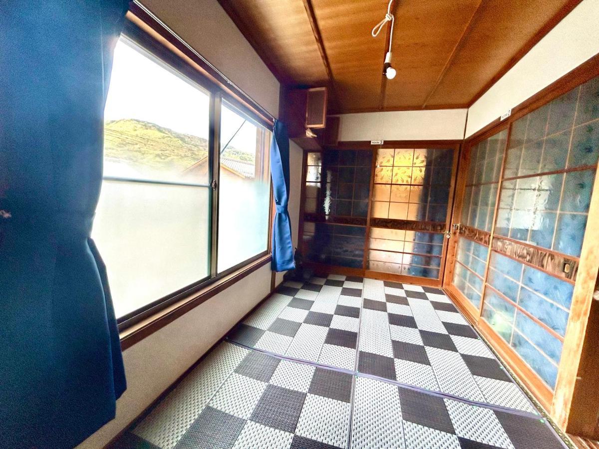 四国旅行のhub拠点 古民家ゲストハウス Heso Camp Miyoshi  Zewnętrze zdjęcie