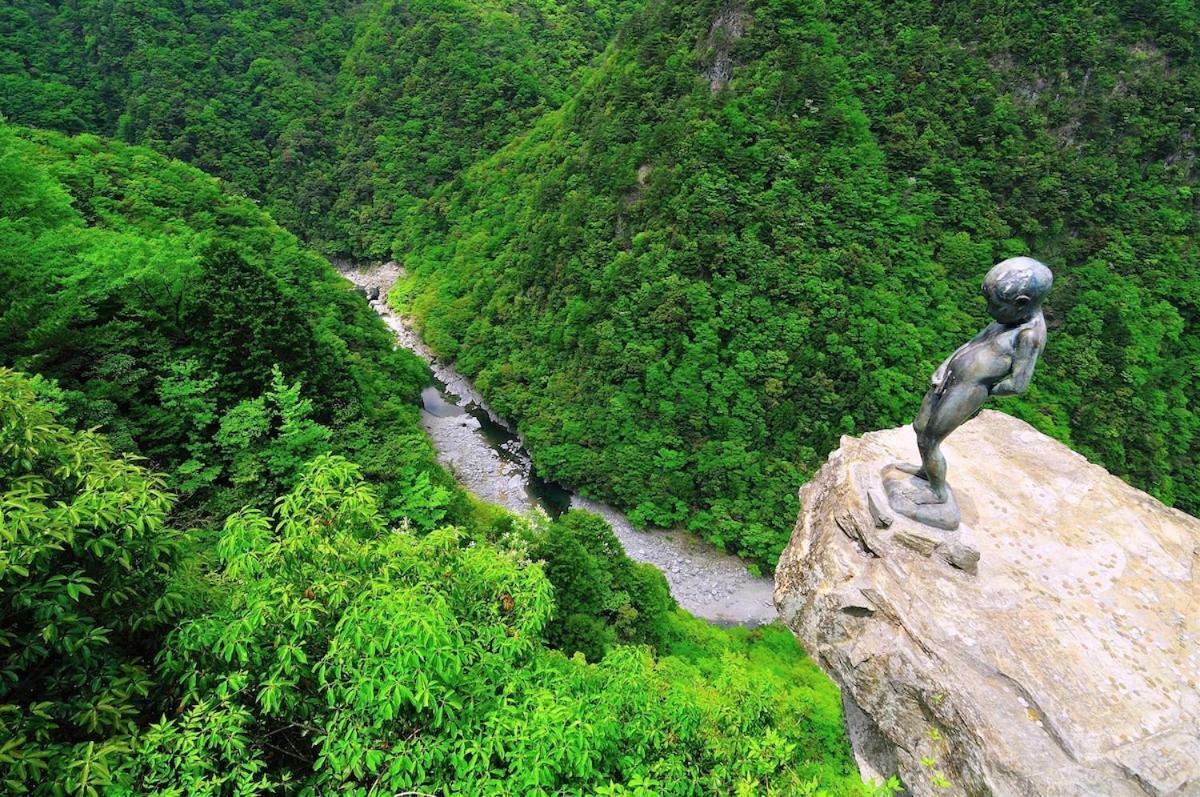 四国旅行のhub拠点 古民家ゲストハウス Heso Camp Miyoshi  Zewnętrze zdjęcie