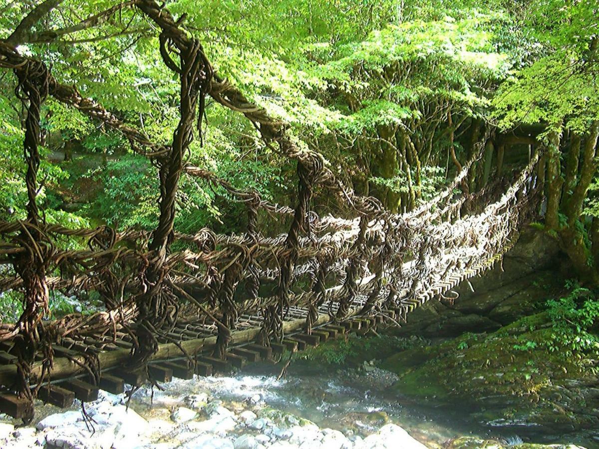 四国旅行のhub拠点 古民家ゲストハウス Heso Camp Miyoshi  Zewnętrze zdjęcie